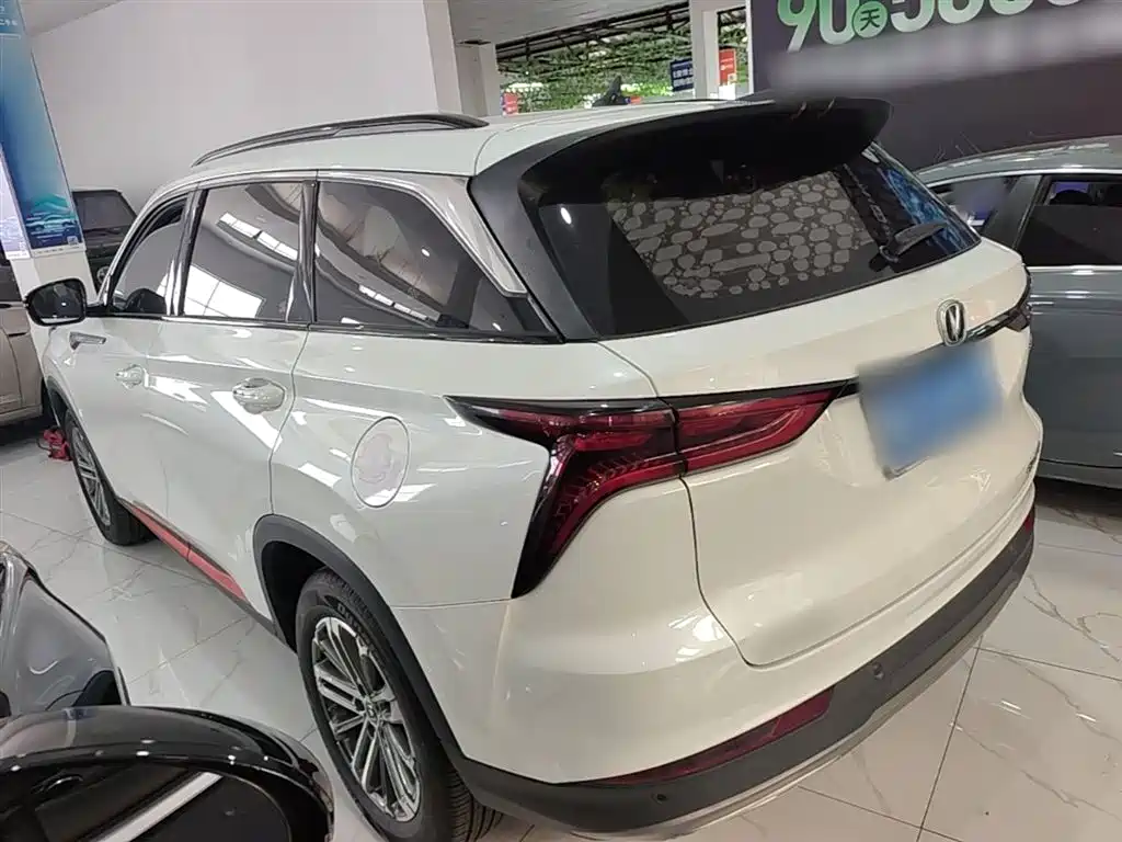 Changan CS75 PLUS 2021 — фото 5