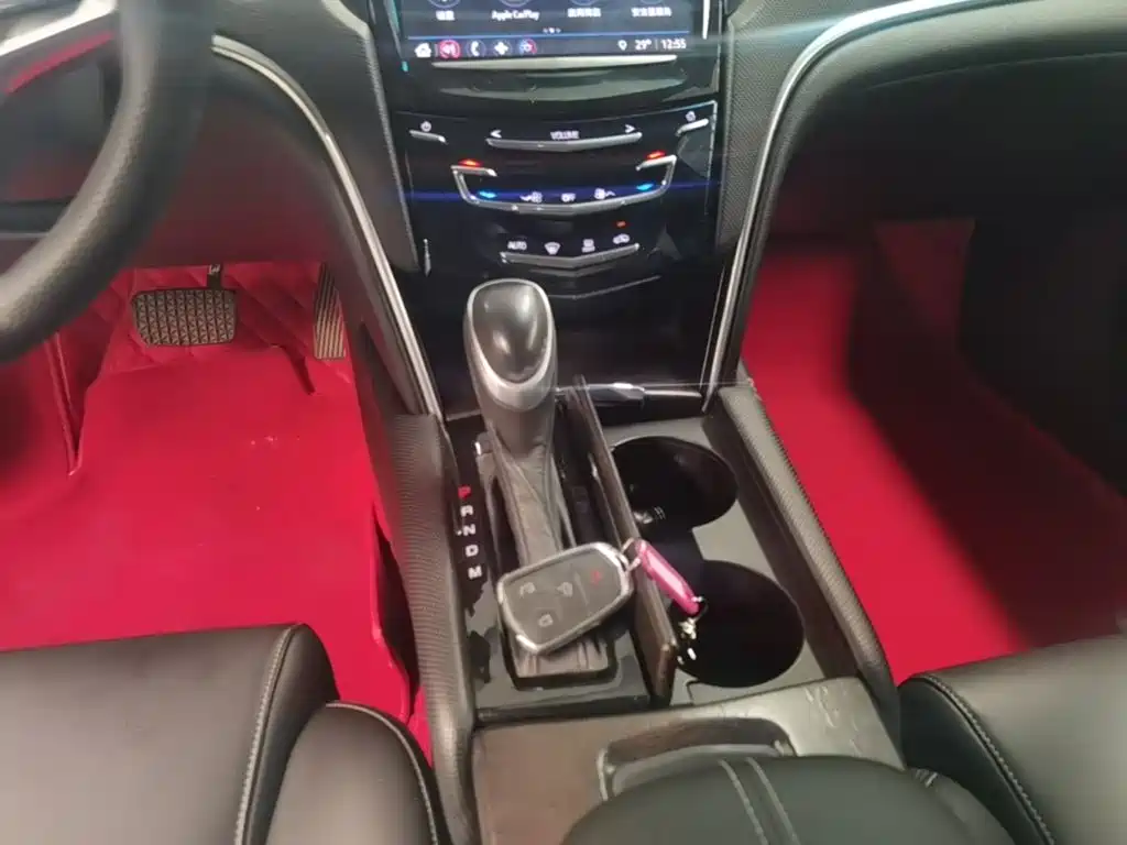 Cadillac XTS 2018 — фото 14