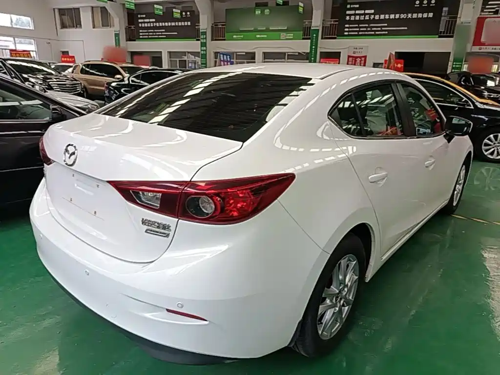 Mazda 3 Angkesela 2015