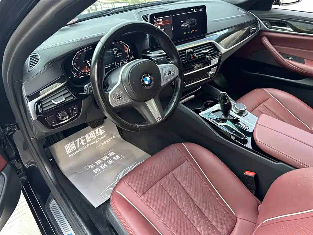 BMW 5 Series 2023 — фото 14