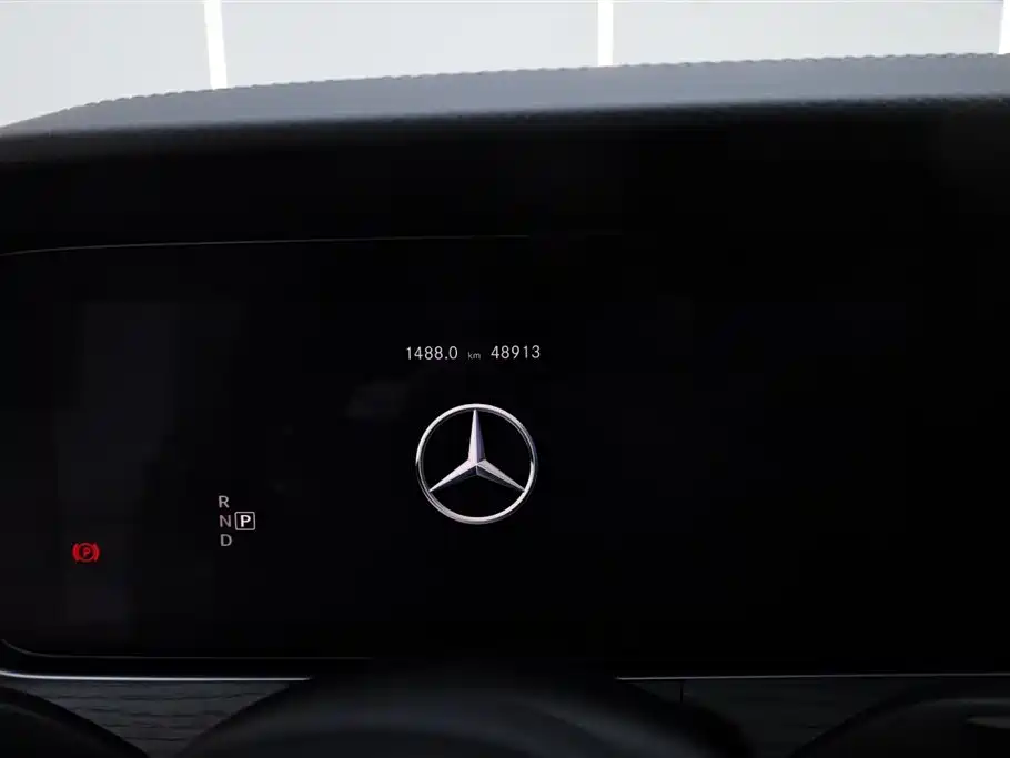 Mercedes-Benz E-Class 2020 — фото 31