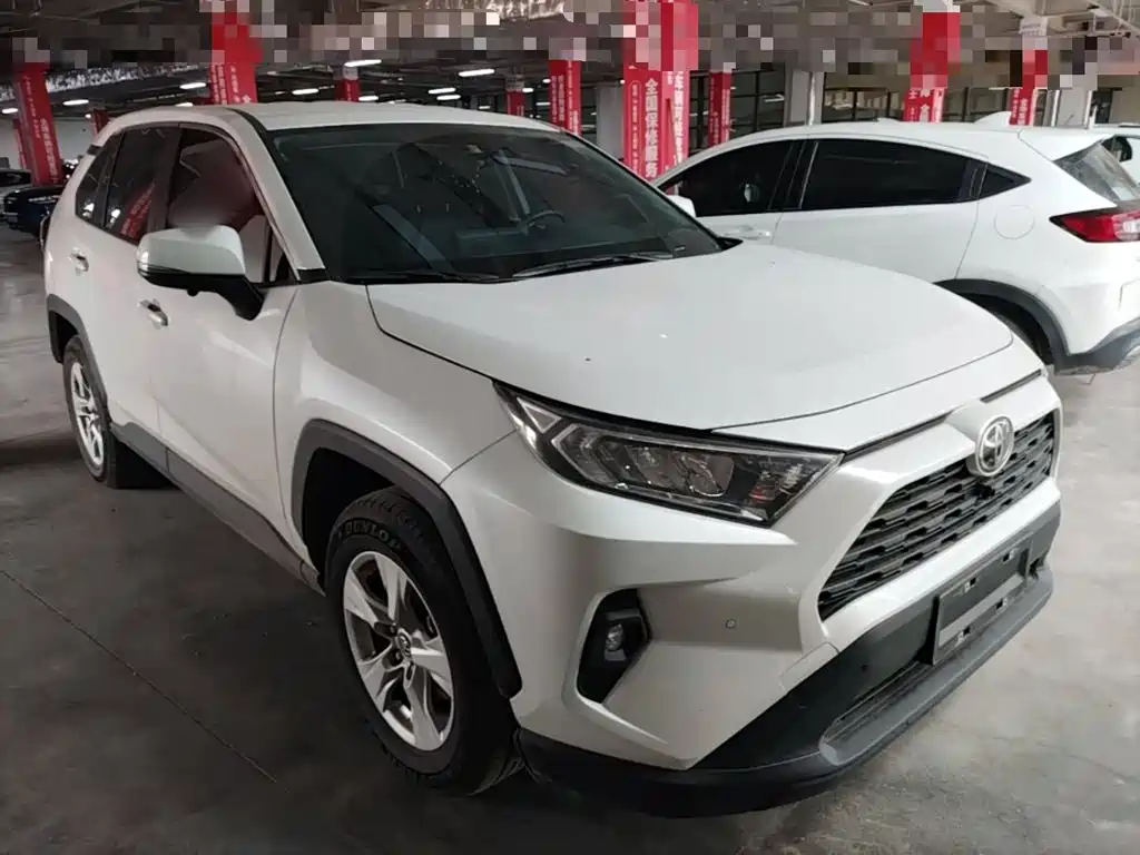 Toyota RAV4 2025