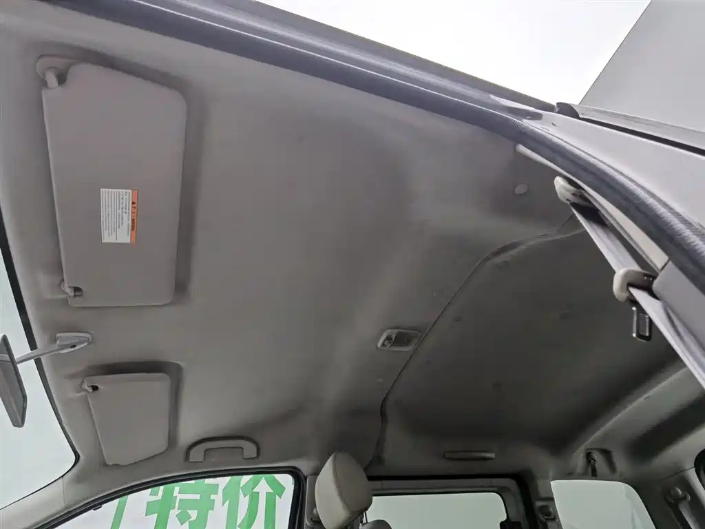 Nissan NV200 2014 — фото 14