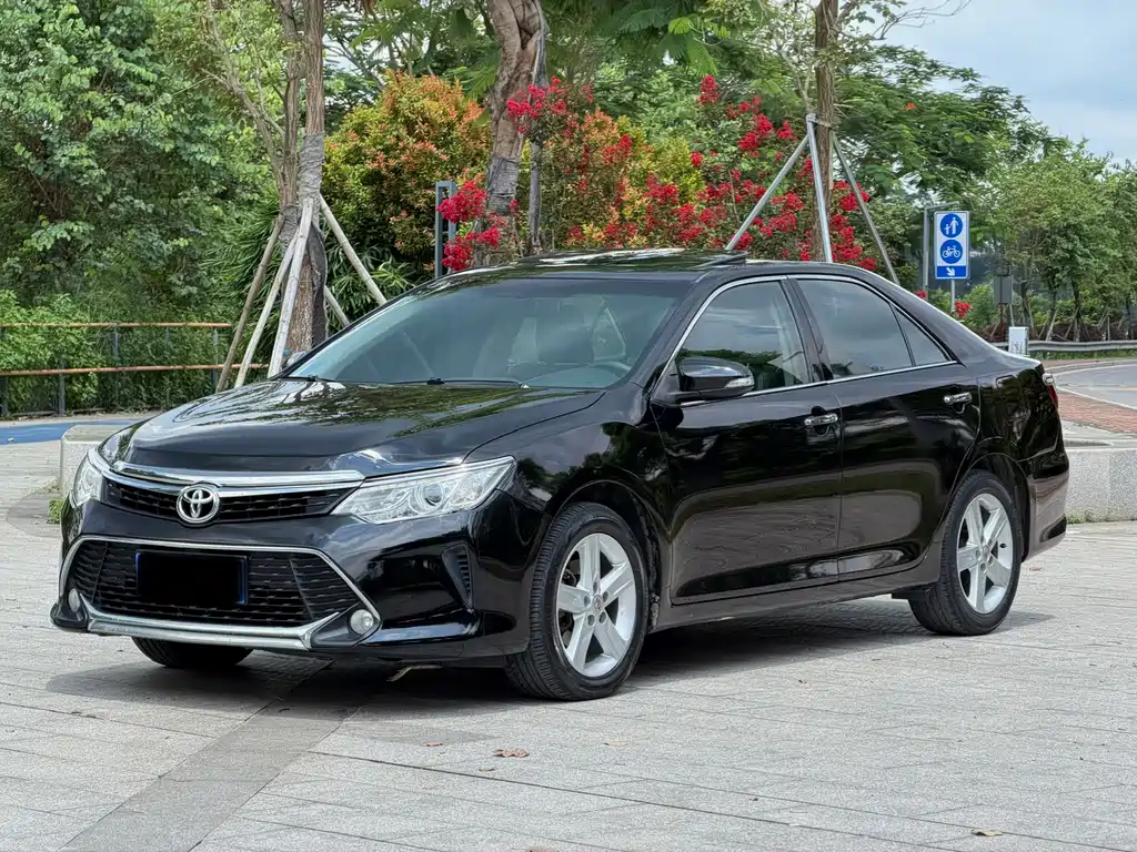 Toyota Camry 2015