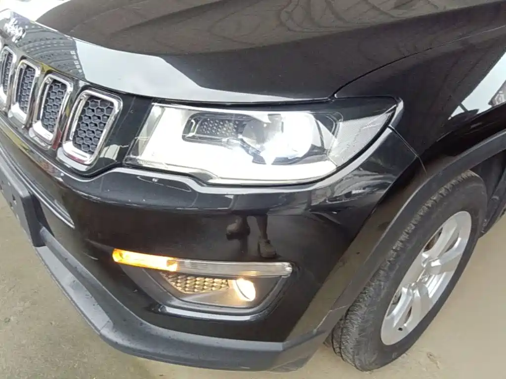 Jeep Compass 2019 — фото 24