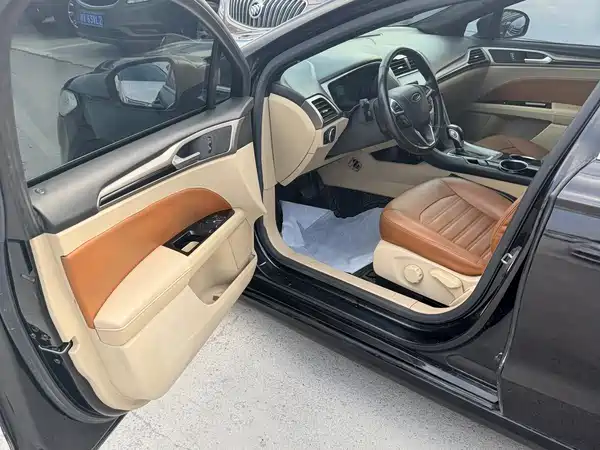 Ford Mondeo 2014