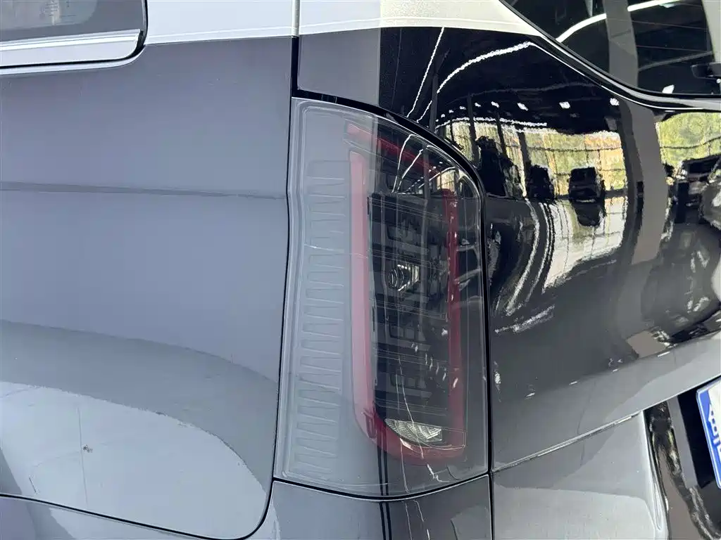 Mercedes-Benz Vito 2023 — фото 10