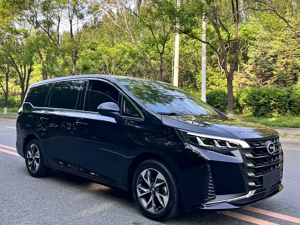 GAC Motor Trumpchi M6 2023 — фото 3