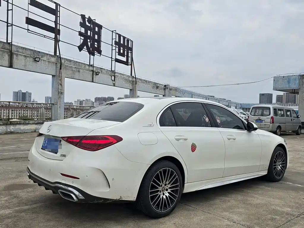 Mercedes-Benz C-Class 2022