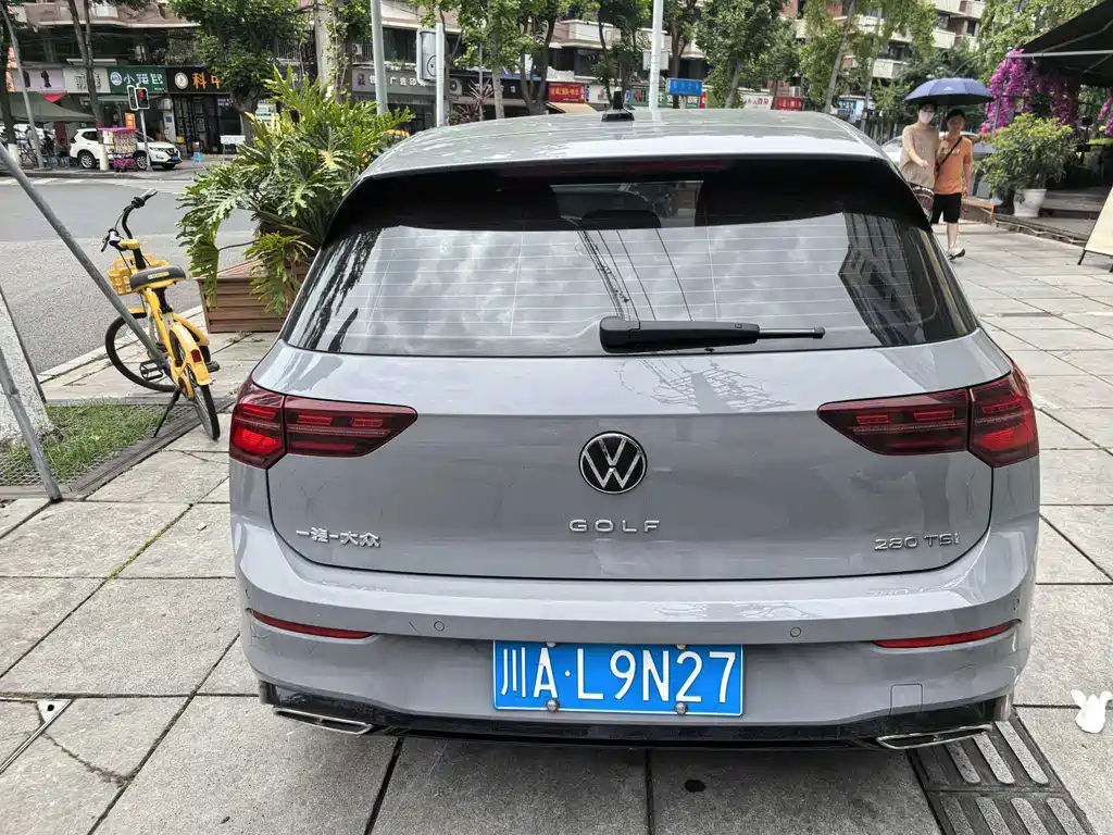 Volkswagen Golf 2021