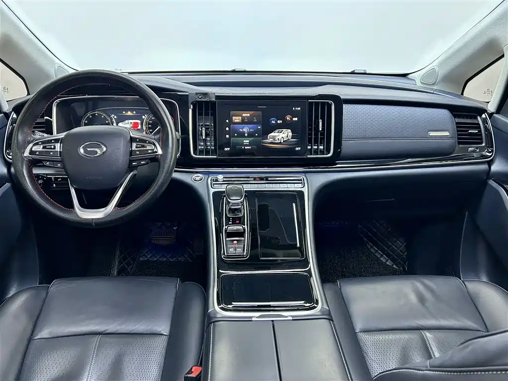 GAC Motor Trumpchi M8 2022 — фото 16