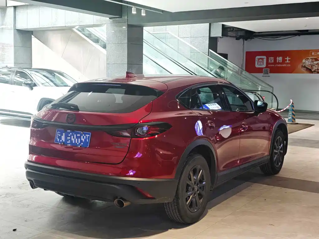 Mazda CX-4 2021