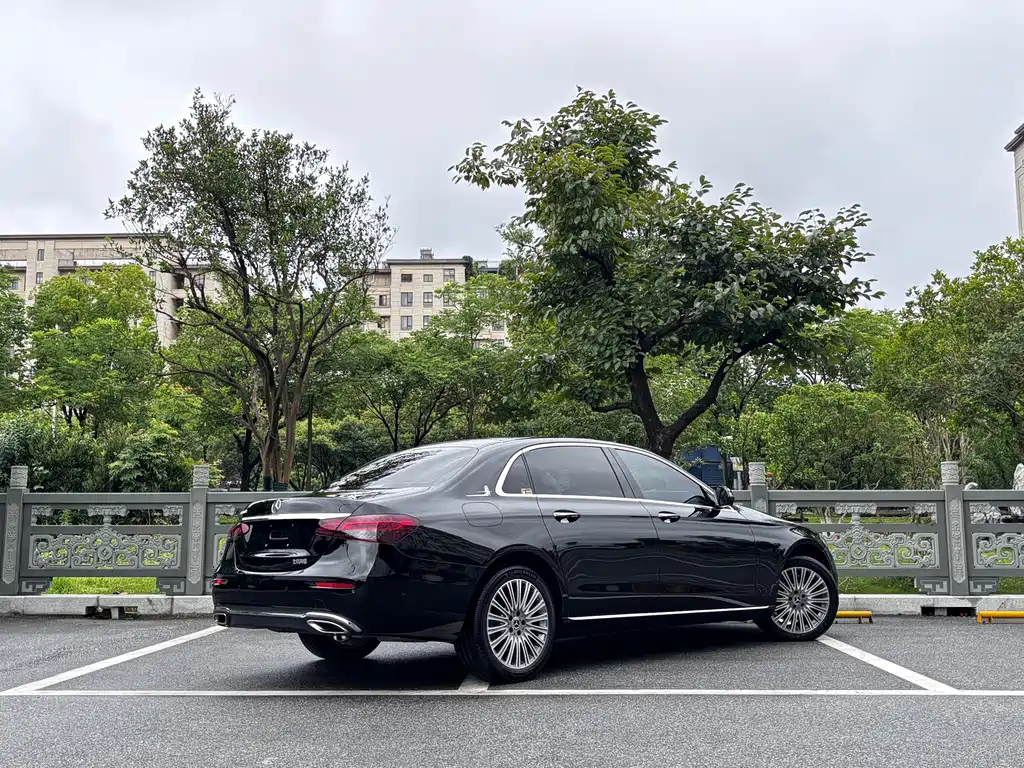 Mercedes-Benz E-Class 2023