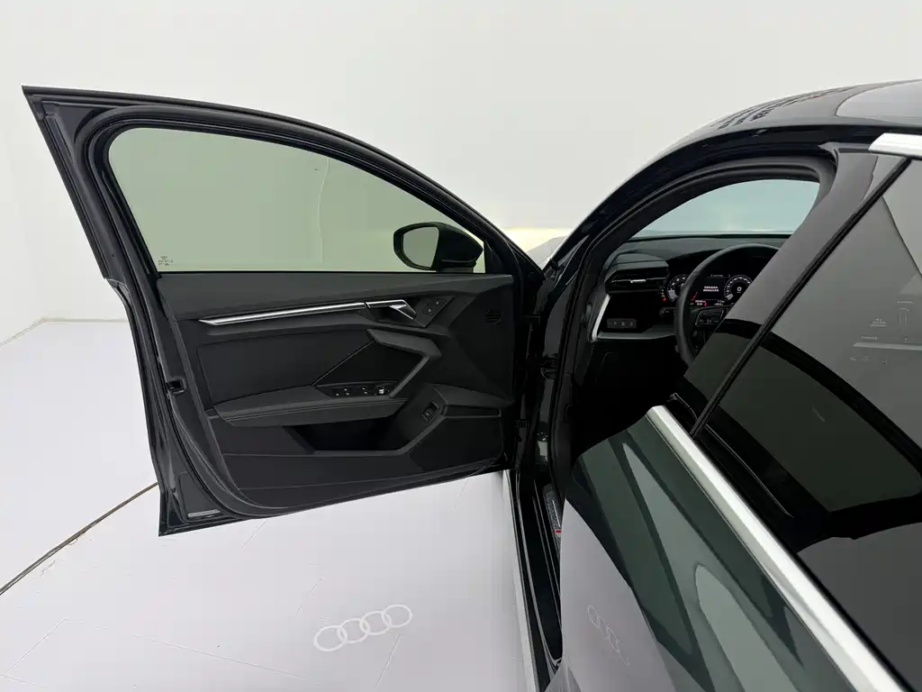 Audi A3 2022 — фото 22