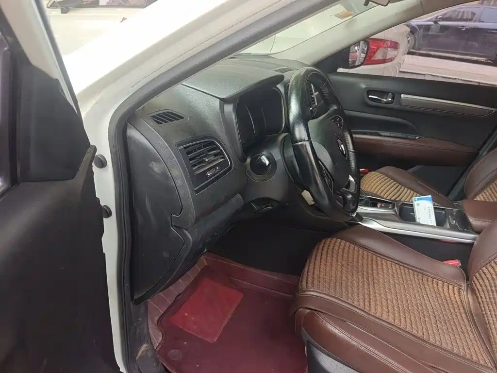 Renault Koleos 2018 — фото 13