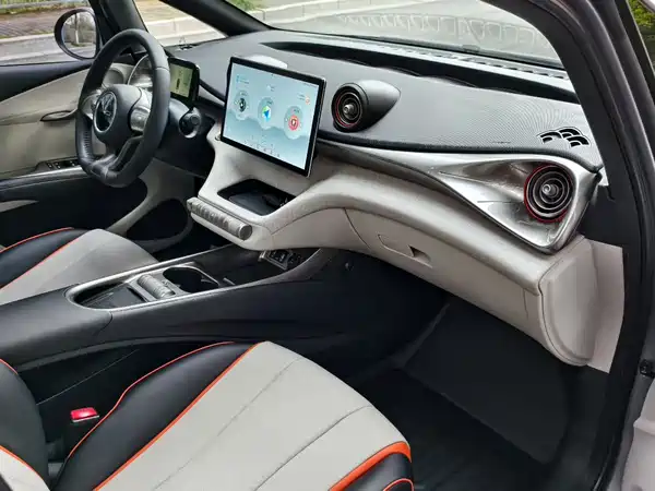BYD Dolphin 2021
