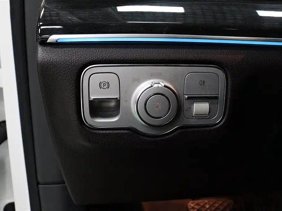 Mercedes-Benz GLE 2020 — фото 19