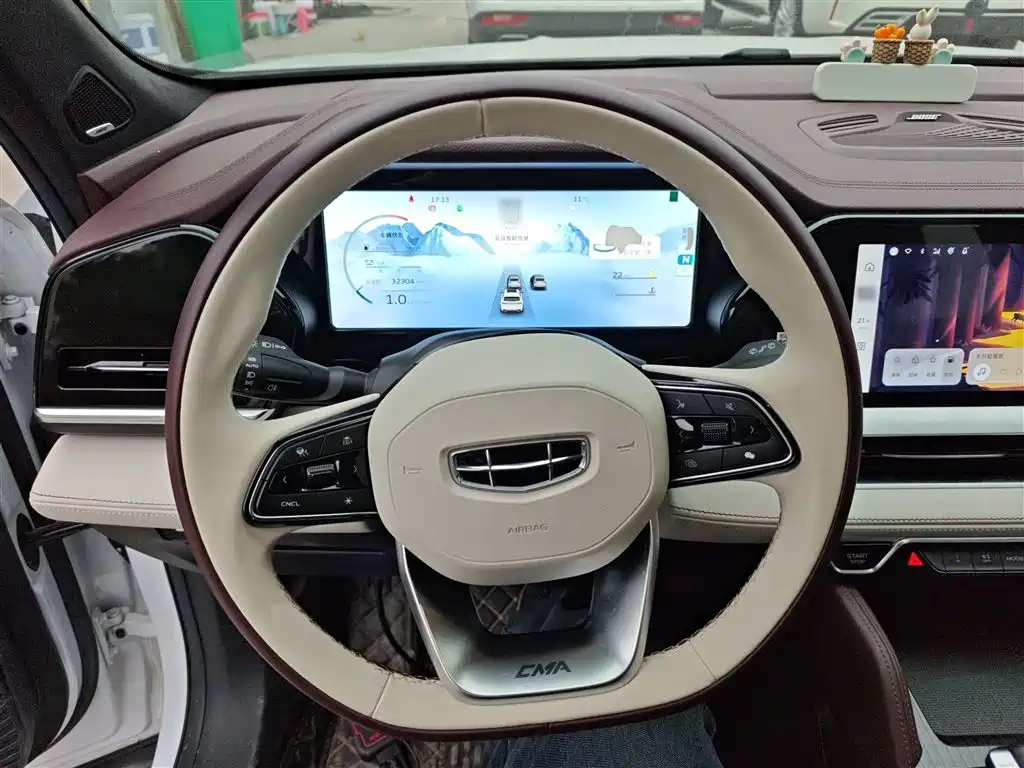 Geely Xingyue L 2023 — фото 11