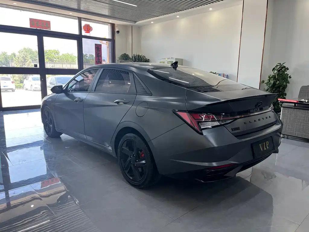 Hyundai Elantra 2023
