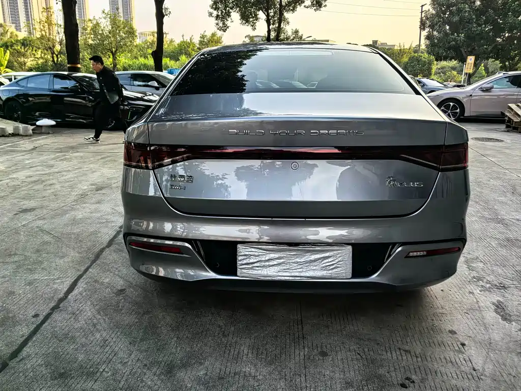 BYD Qin PLUS 2022 — фото 5