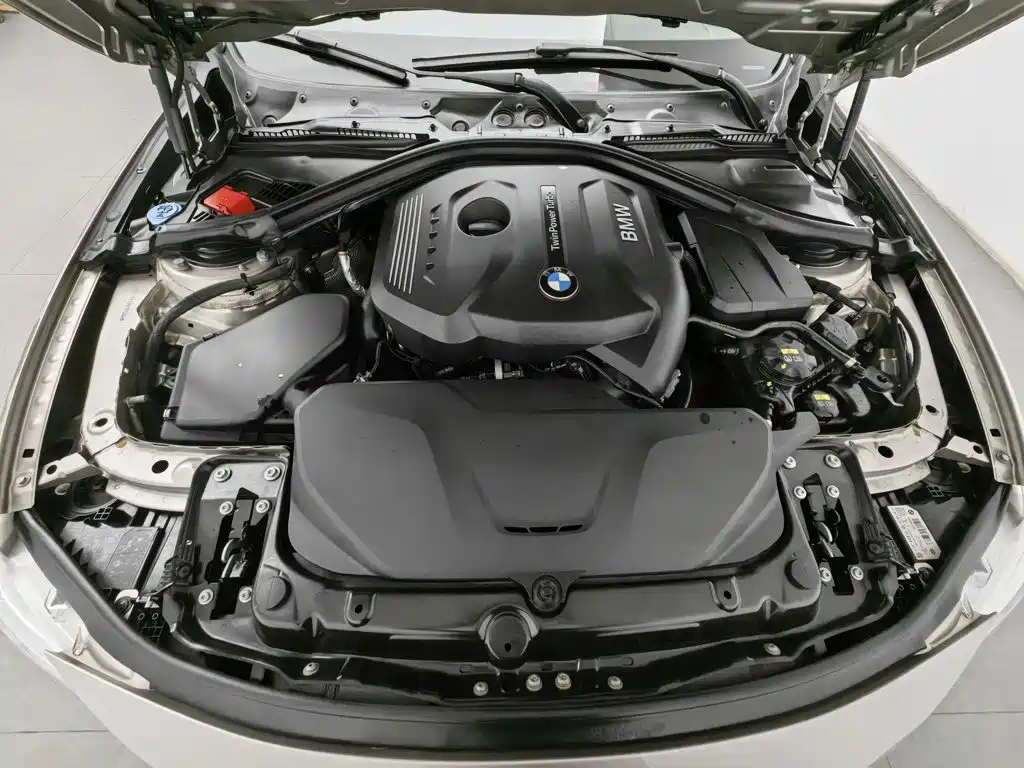 BMW 3 Series 2017 — фото 6