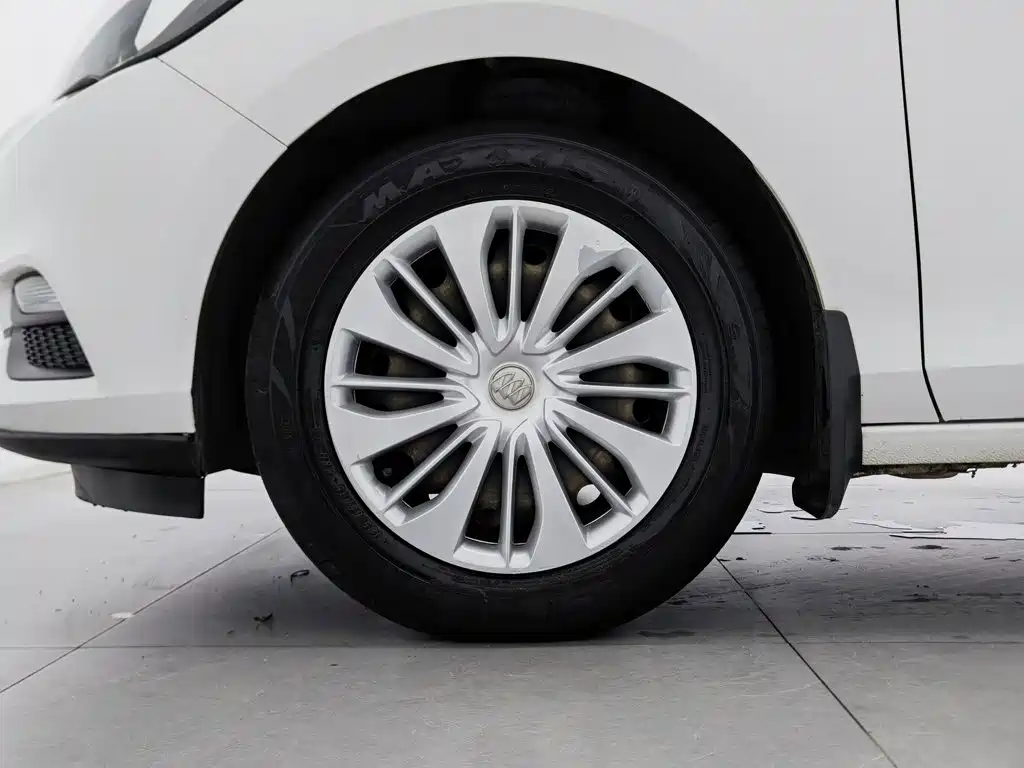 Buick Excelle 2023 — фото 17