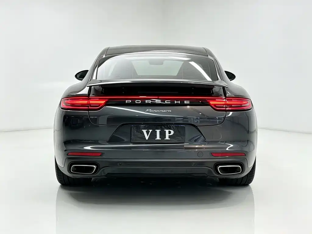Porsche Panamera 2018 — фото 9
