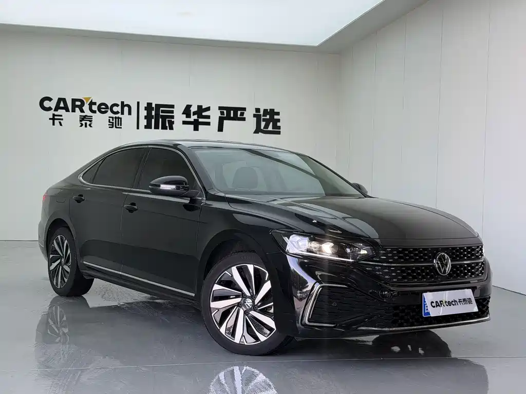 Volkswagen Passat 2023