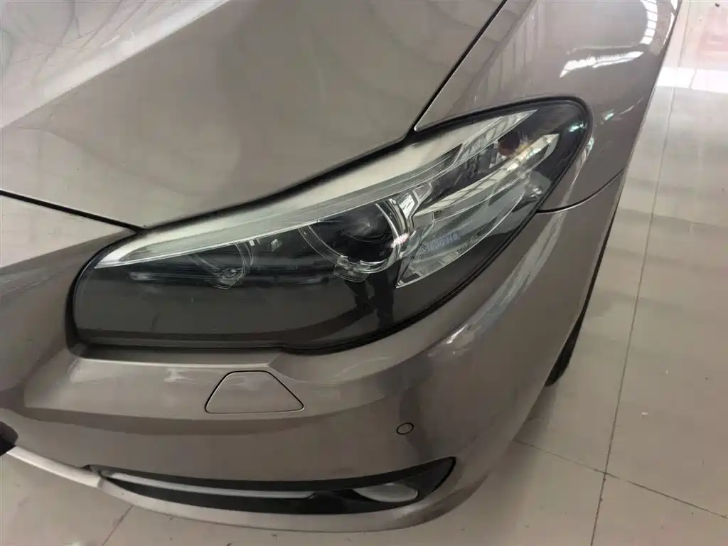 BMW 5 Series 2014 — фото 16