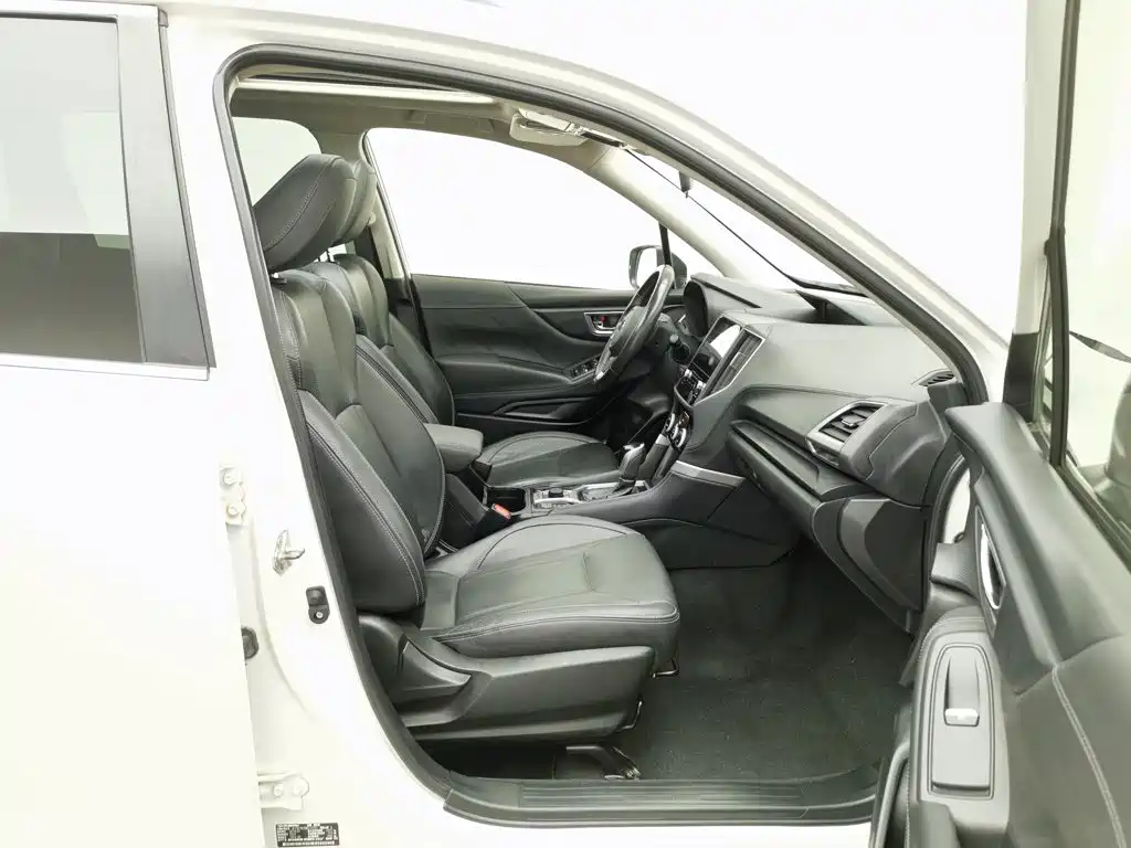 Subaru Forester 2021 — фото 23