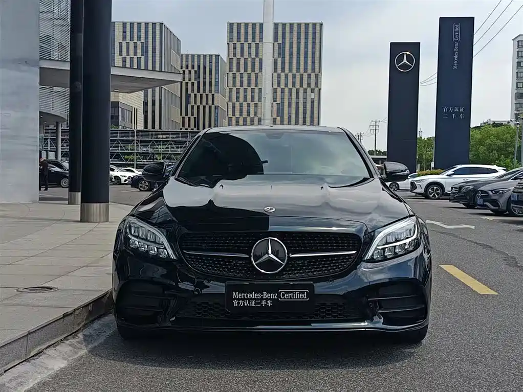 Mercedes-Benz C-Class 2021