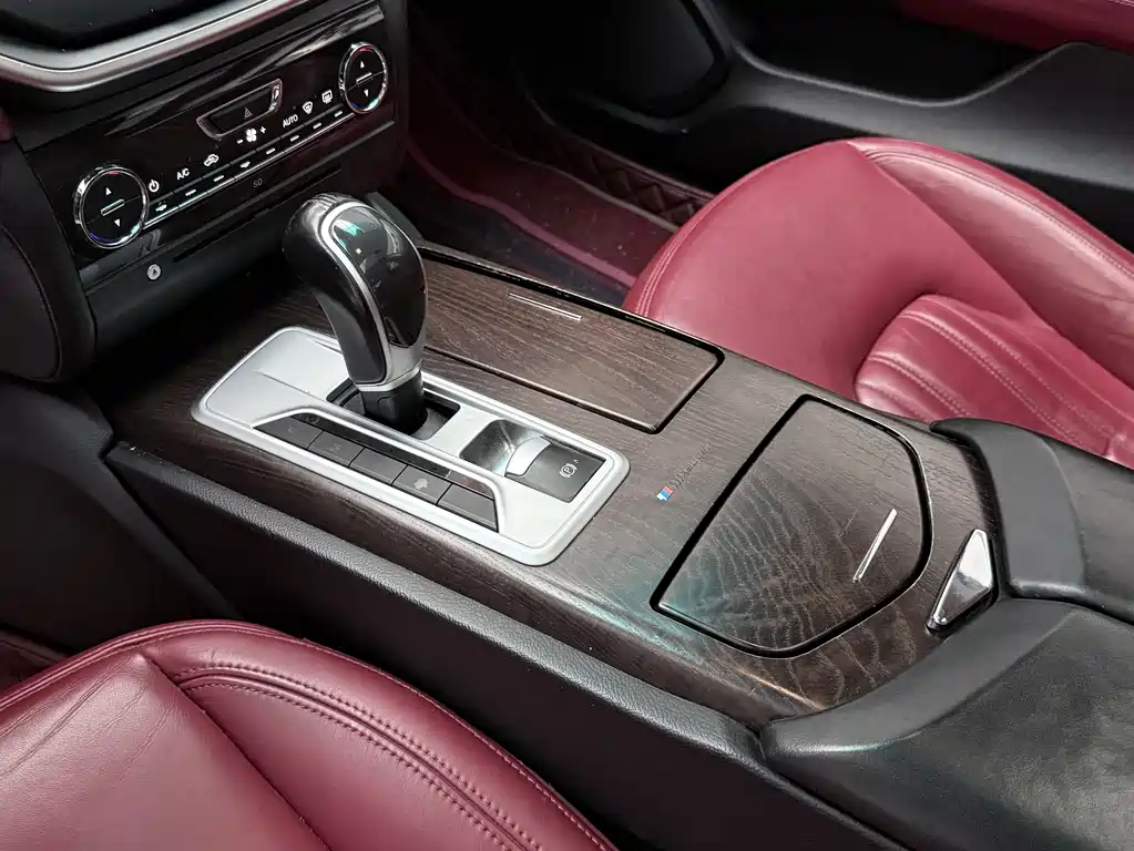 Maserati Ghibli 2015 — фото 9