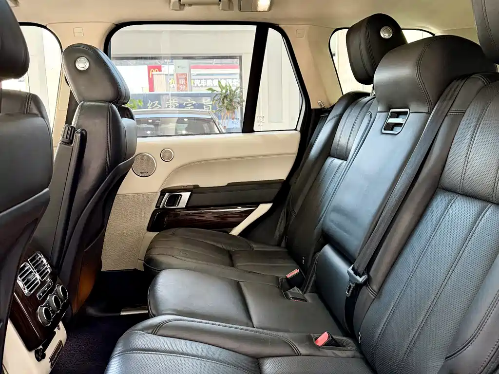 Land Rover Range Rover 2015 — фото 12