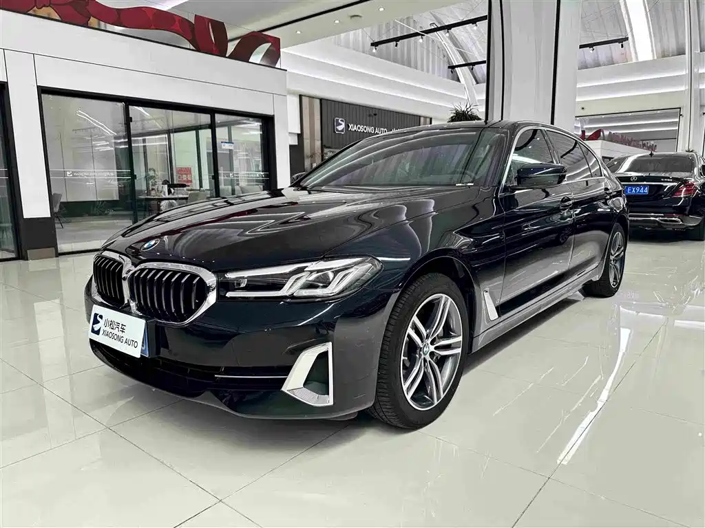 BMW 5 Series 2024