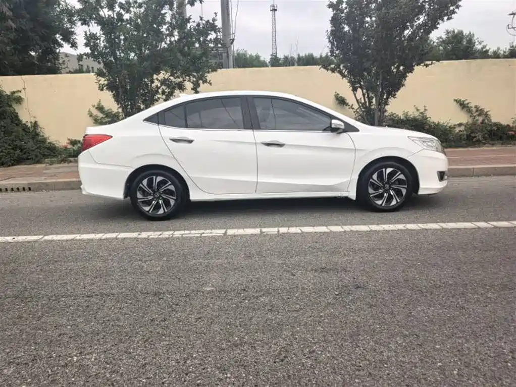 Honda Crider 2017