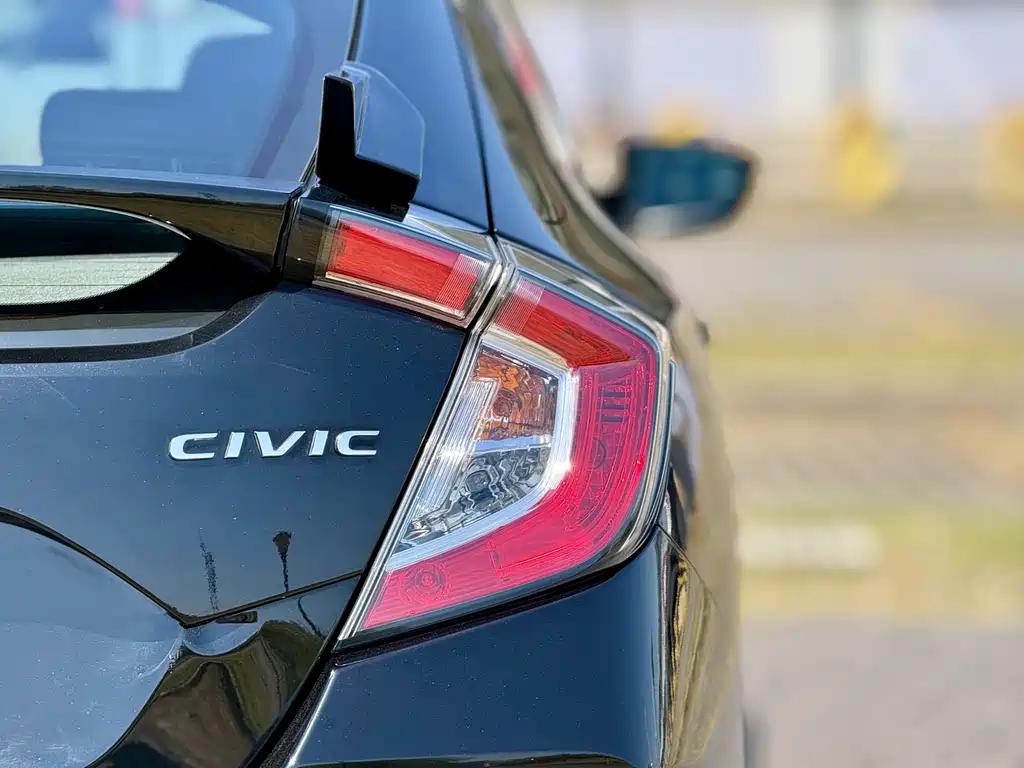 Honda Civic 2021 — фото 17