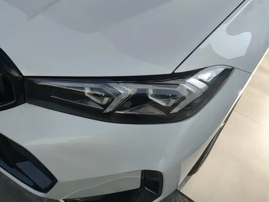 BMW 3 Series 2025