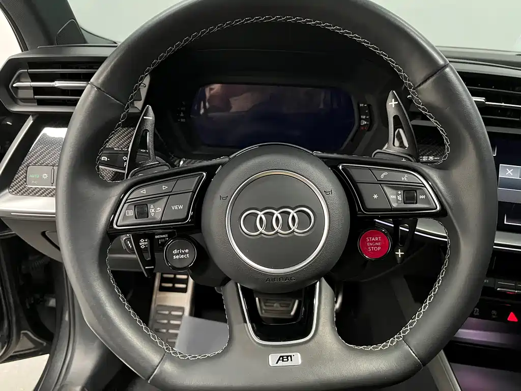 Audi A3 2024 — фото 12
