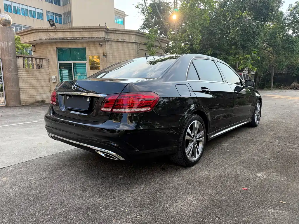 Mercedes-Benz E-Class 2015