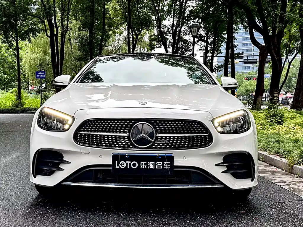 Mercedes-Benz E-Class 2022