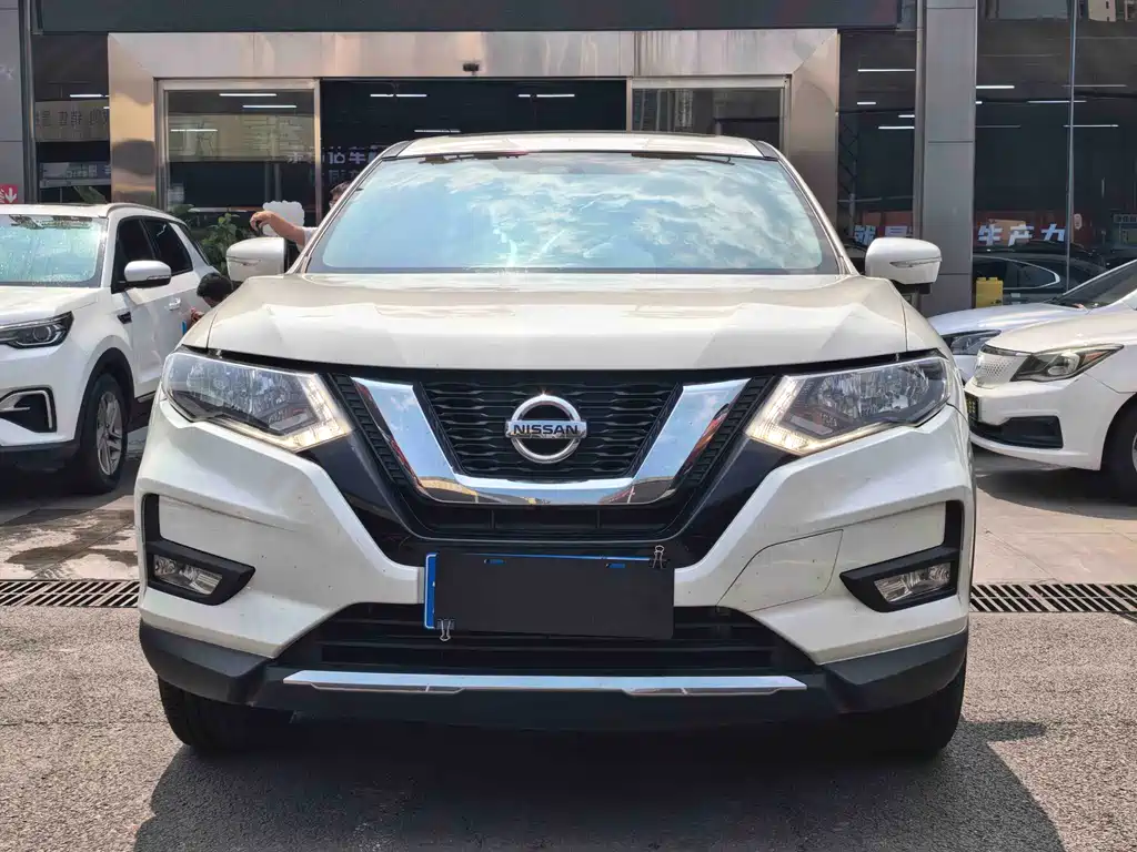 Nissan X-Trail 2018 — фото 2