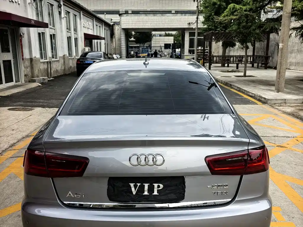 Audi A6L 2016