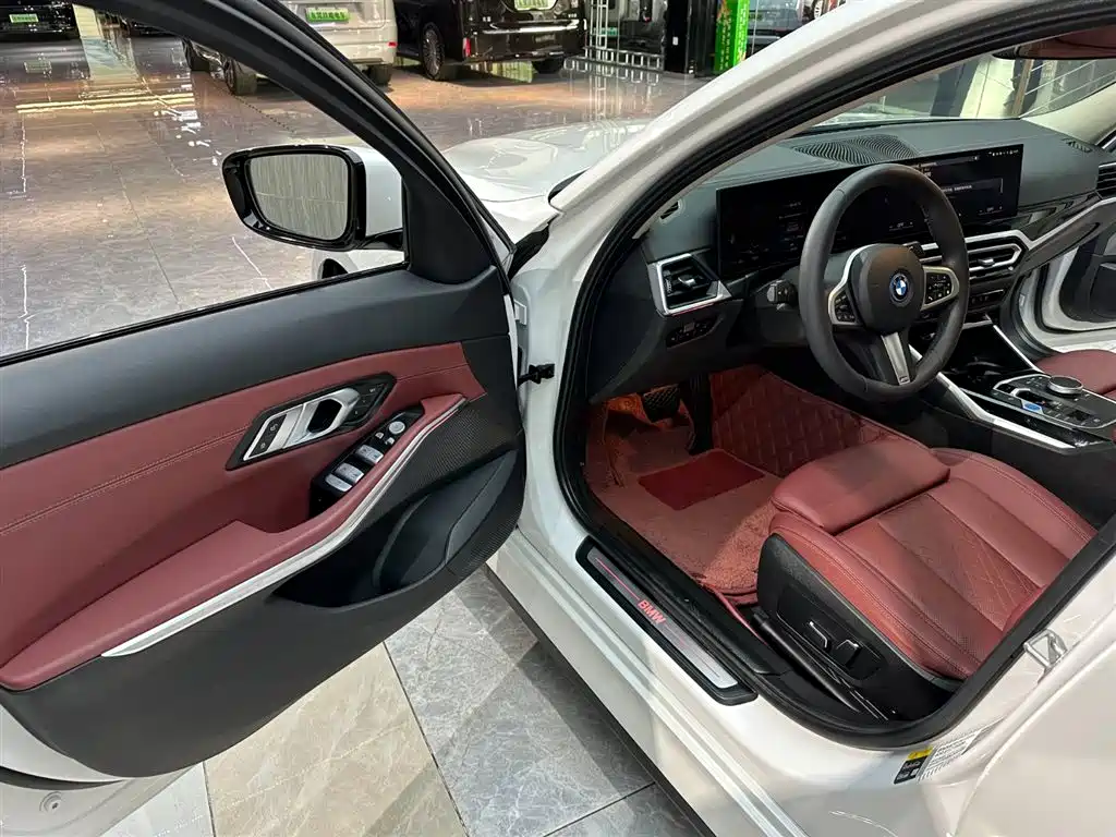 BMW i3 2024