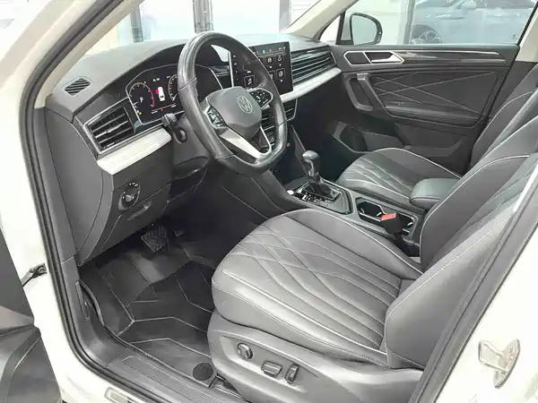 Volkswagen Tiguan L 2022
