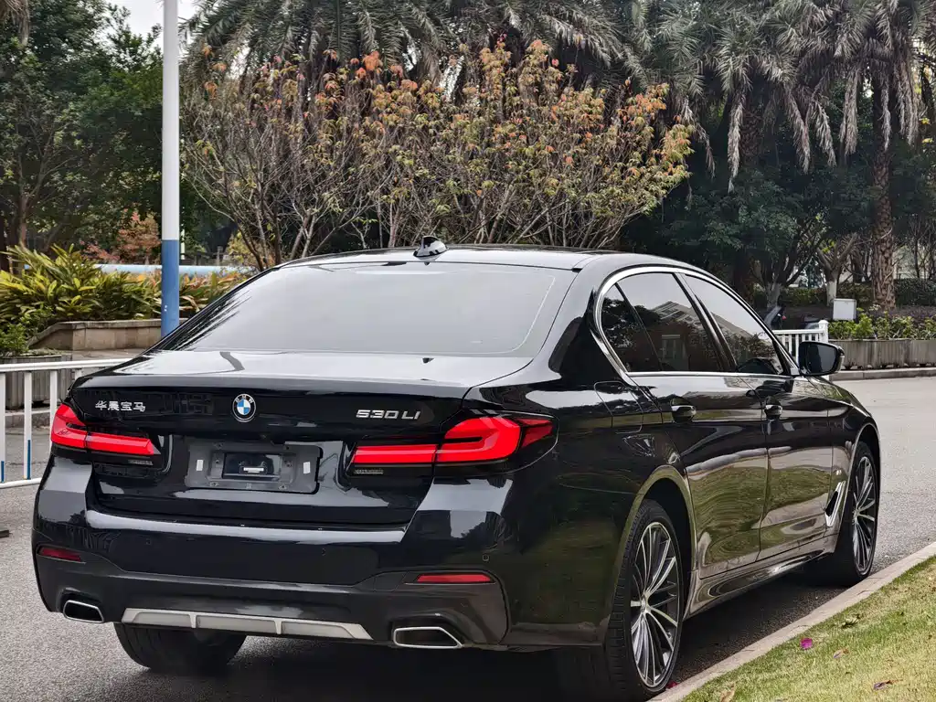BMW 5 Series 2023