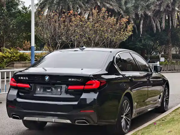 BMW 5 Series 2023