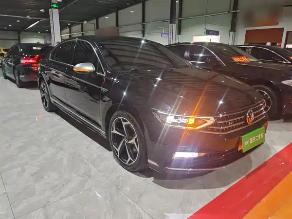 Volkswagen Magotan 2023
