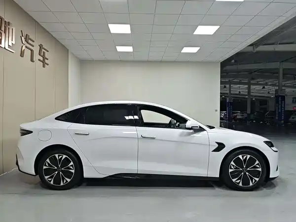 BYD Seal 2023