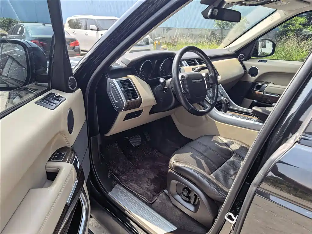 Land Rover Sport 2016