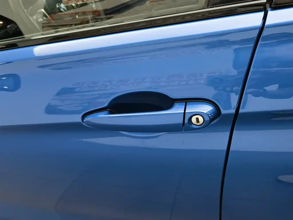 BMW 3 Series 2019 — фото 18